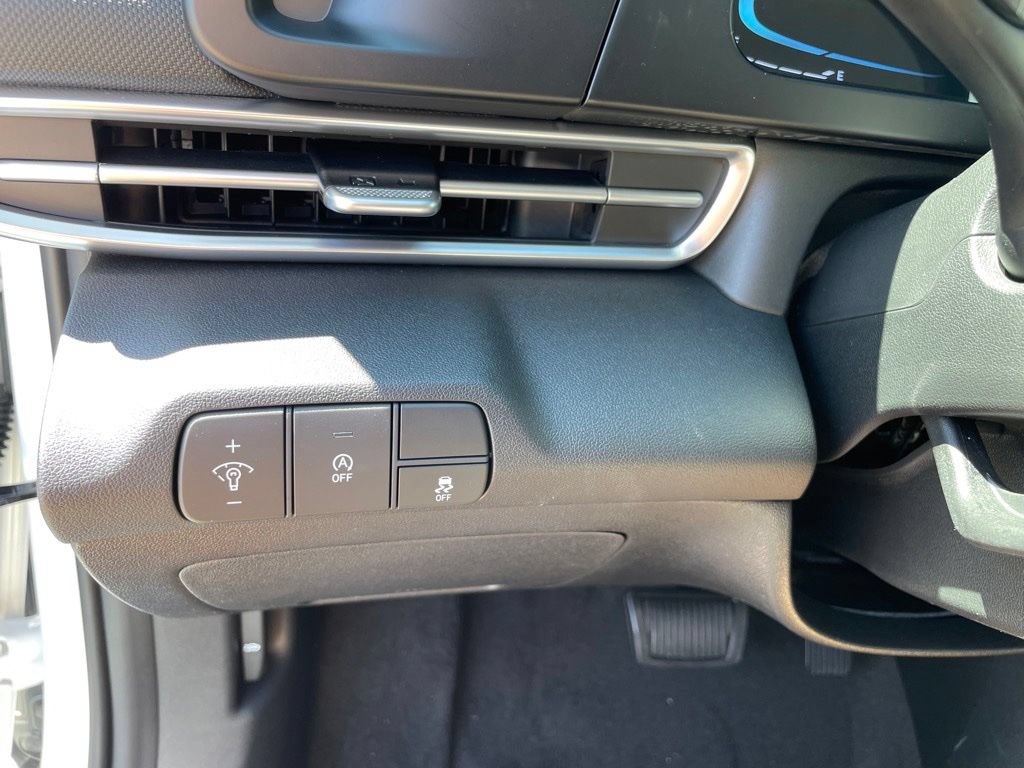 New 2026 Hyundai Elantra SE FWD image 18