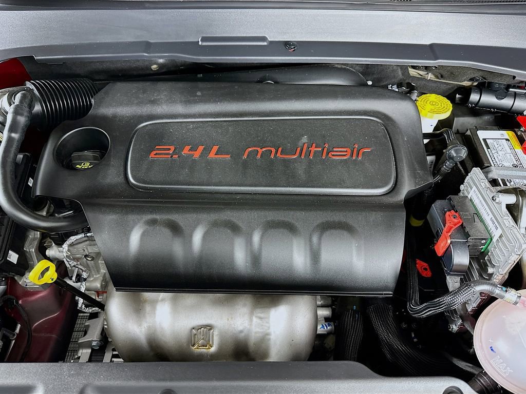 Certified 2022 Jeep Compass Latitude image 39