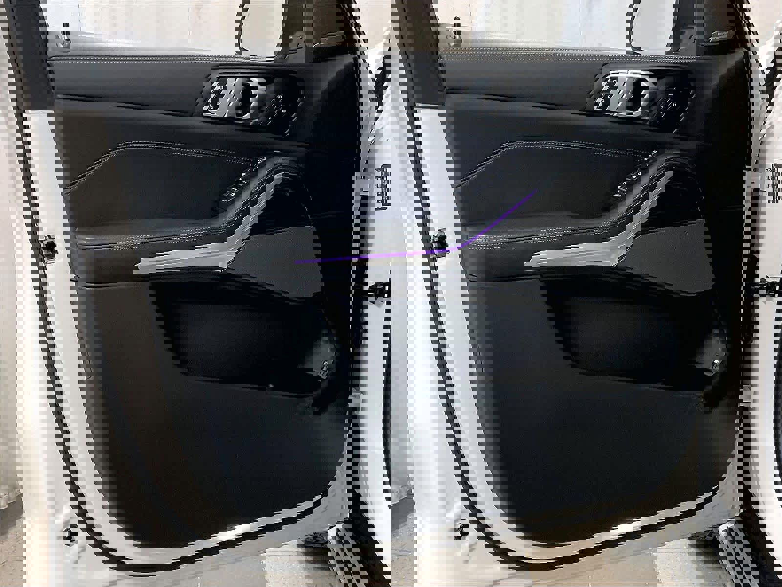 Used 2025 BMW X5 xDrive50e image 9