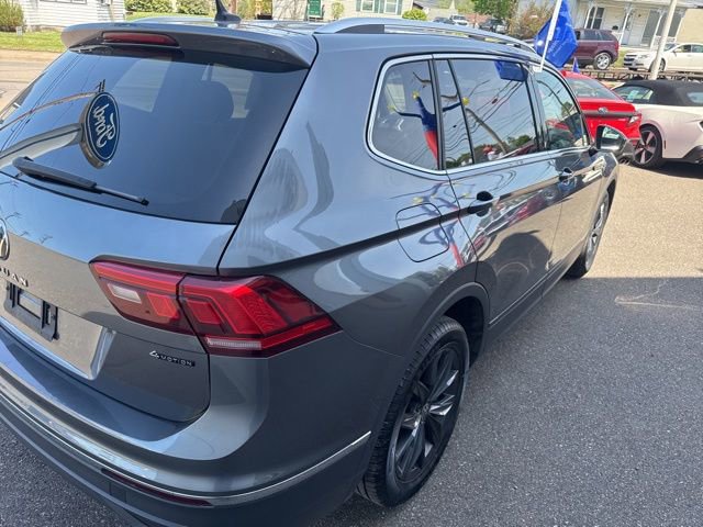 Used 2024 Volkswagen Tiguan SE AWD/4WD image 6