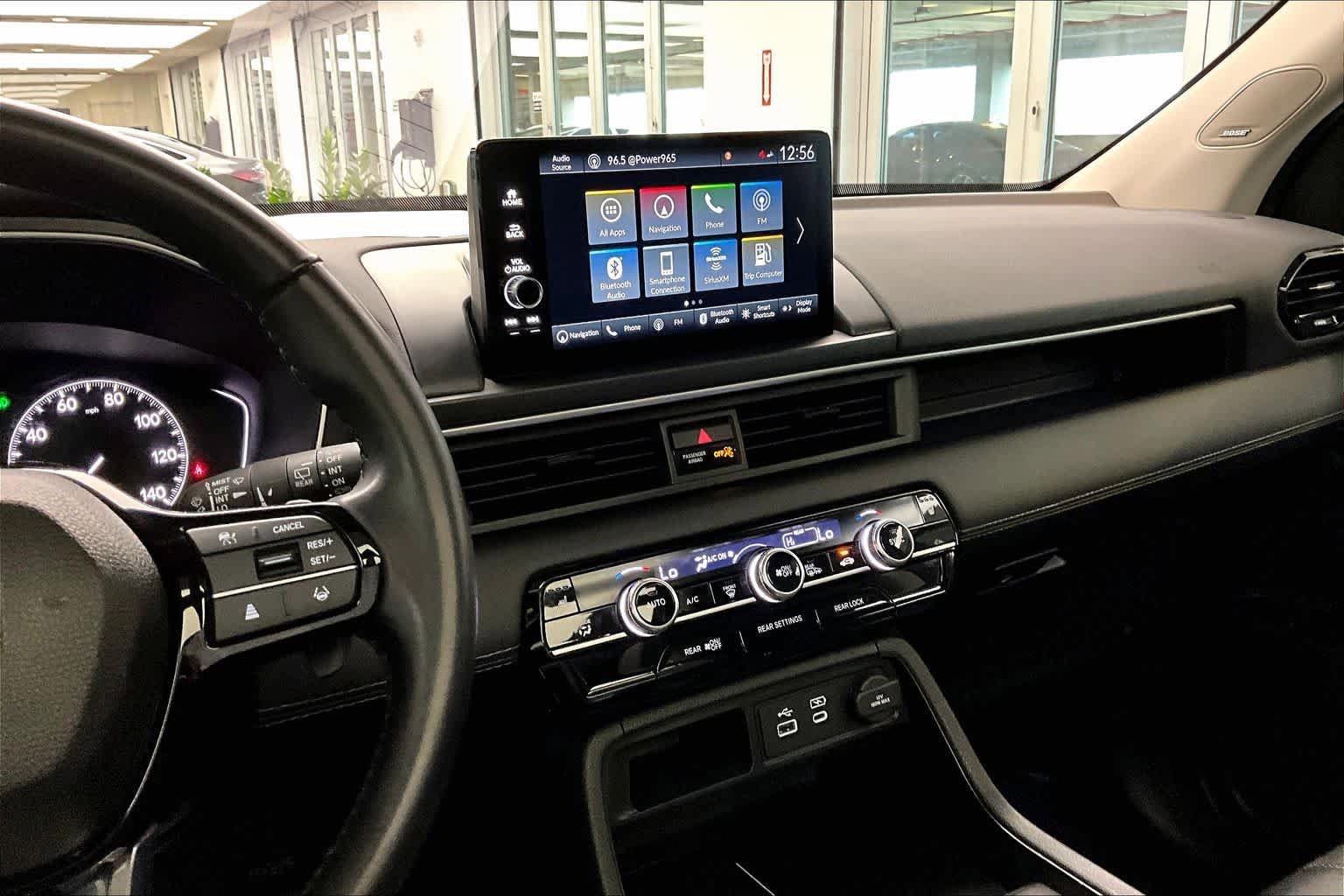 Used 2024 Honda Pilot Touring image 7