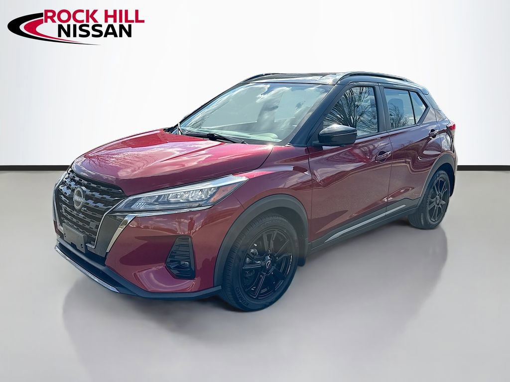 Used 2023 Nissan Kicks SR w/ SR Premium Package image 3