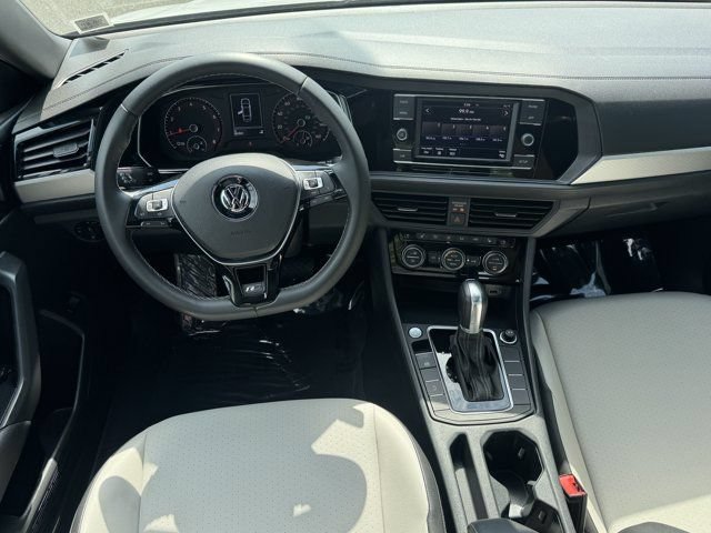 Used 2019 Volkswagen Jetta R-Line FWD image 14