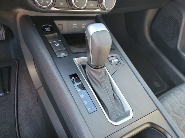 Used 2025 Nissan Kicks SV w/ Charging Package FWD image 23
