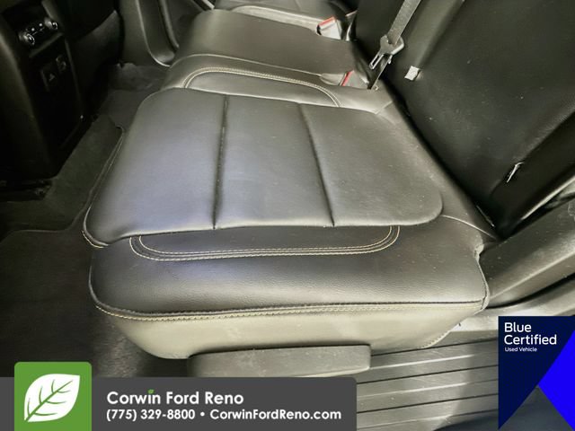 Used 2020 Chevrolet Traverse LT w/ LT Premium Package FWD image 27
