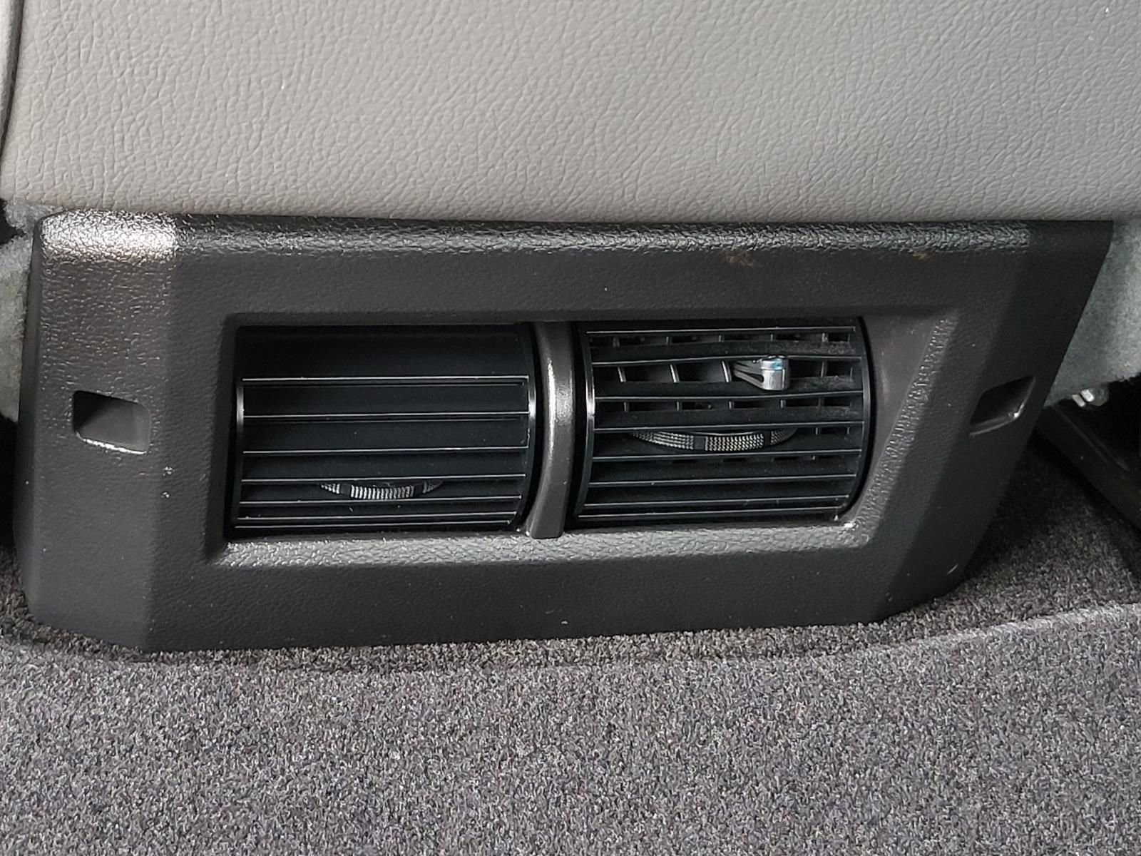 Used 2013 RAM 2500 Tradesman w/ Chrome Appearance Group RWD image 19