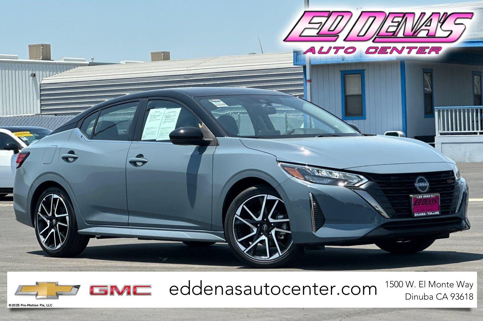 Used 2025 Nissan Sentra SR w/ Trunk Package FWD image 1