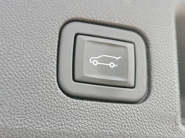 Used 2024 Chevrolet Equinox LT image 10