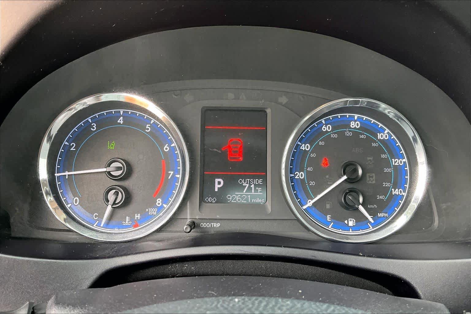 Used 2017 Toyota Corolla LE FWD image 26