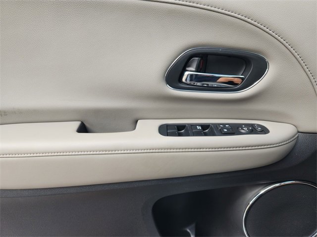 Used 2017 Honda HR-V EX-L image 24