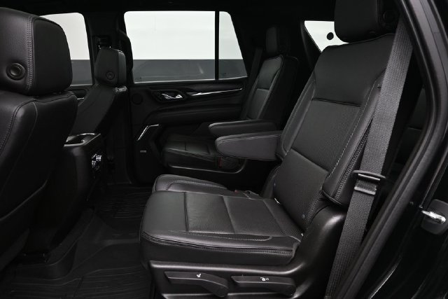 Certified 2021 GMC Yukon Denali w/ Advanced Technology Package AWD/4WD image 11