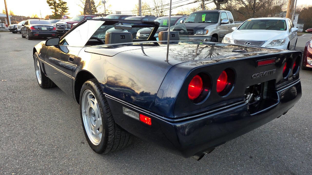 Used 1989 Chevrolet Corvette Convertible RWD image 13