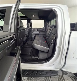 Used 2024 GMC Sierra 1500 AT4X image 8