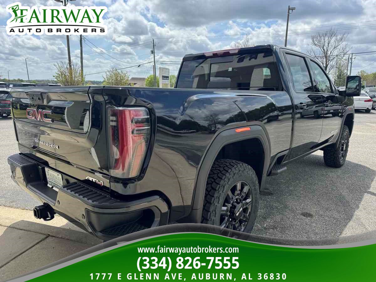 Used 2025 GMC Sierra 2500 AT4 w/ Technology Package image 6