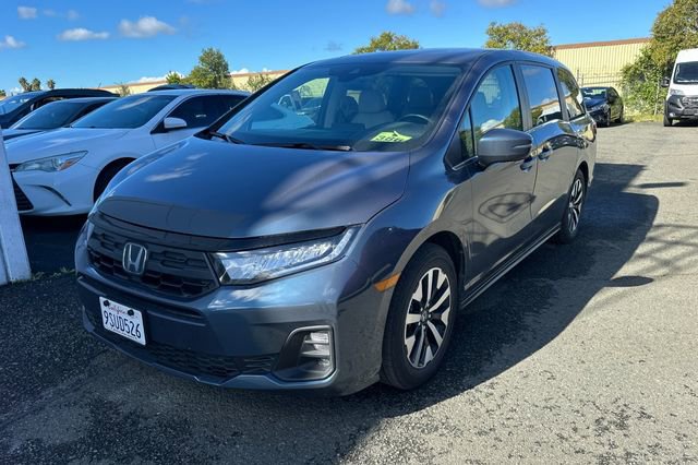 Used 2025 Honda Odyssey EX-L image 2