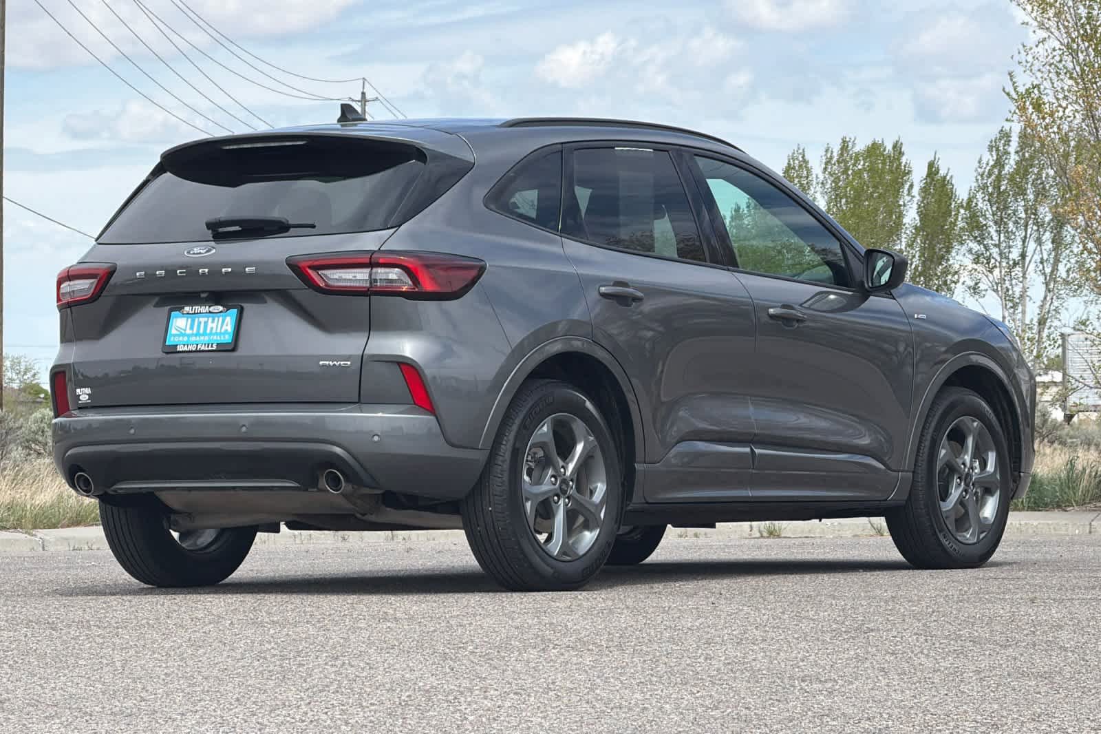 Certified 2024 Ford Escape ST-Line w/ Tech Pack #1 AWD/4WD image 2
