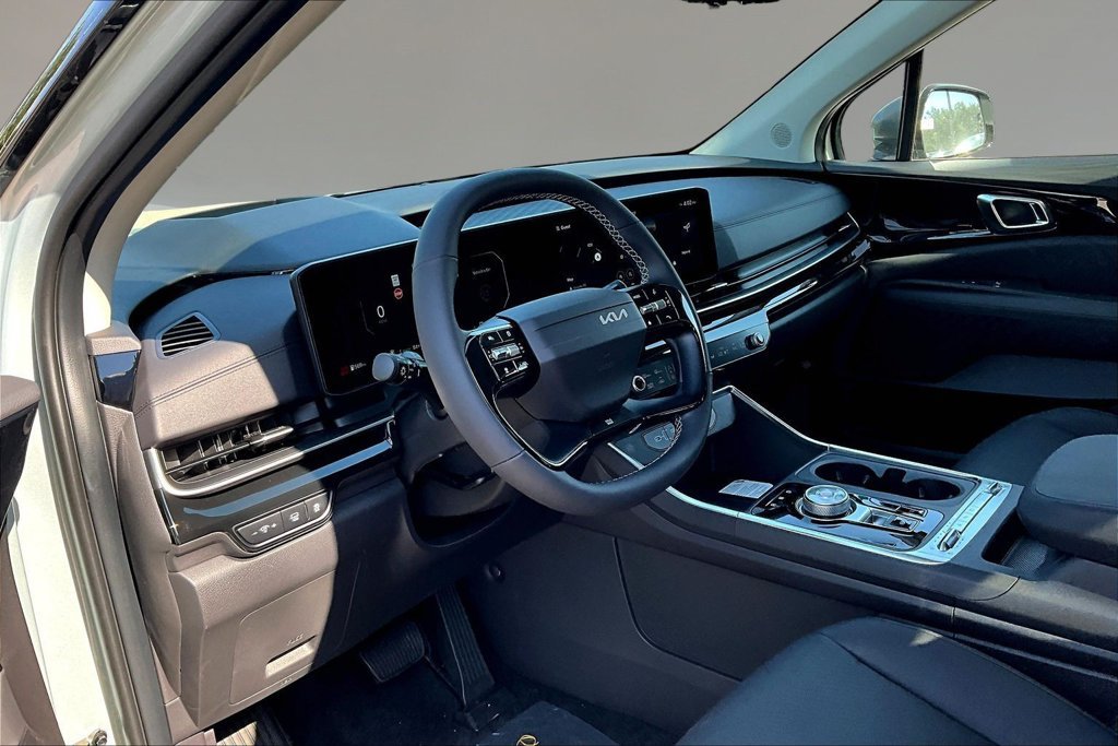New 2027 Kia Carnival SX Prestige FWD image 7