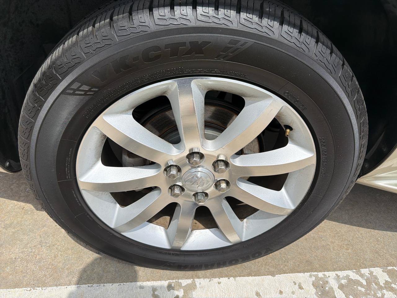 Used 2015 Buick Enclave Premium w/ Experience Buick Package FWD image 47