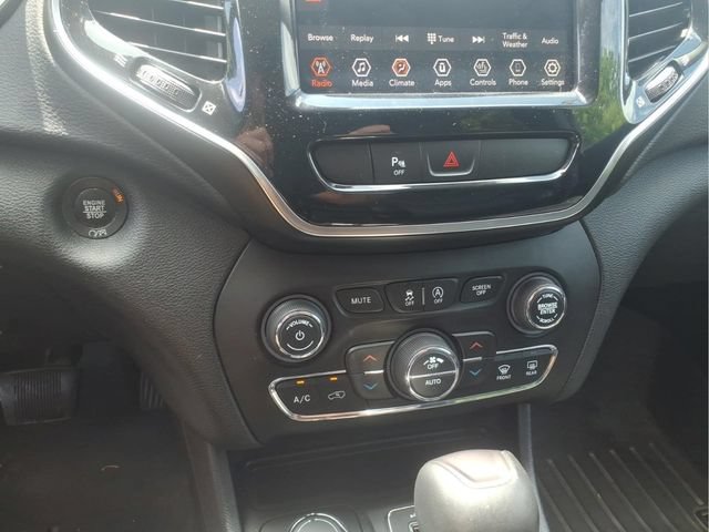Used 2019 Jeep Cherokee Limited AWD/4WD image 18