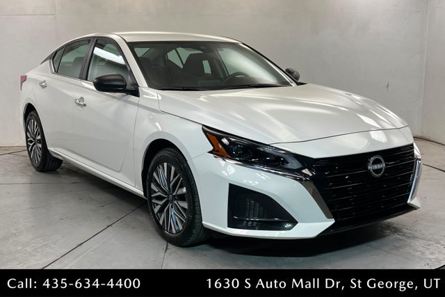 Used 2025 Nissan Altima 2.5 SV AWD/4WD image 7