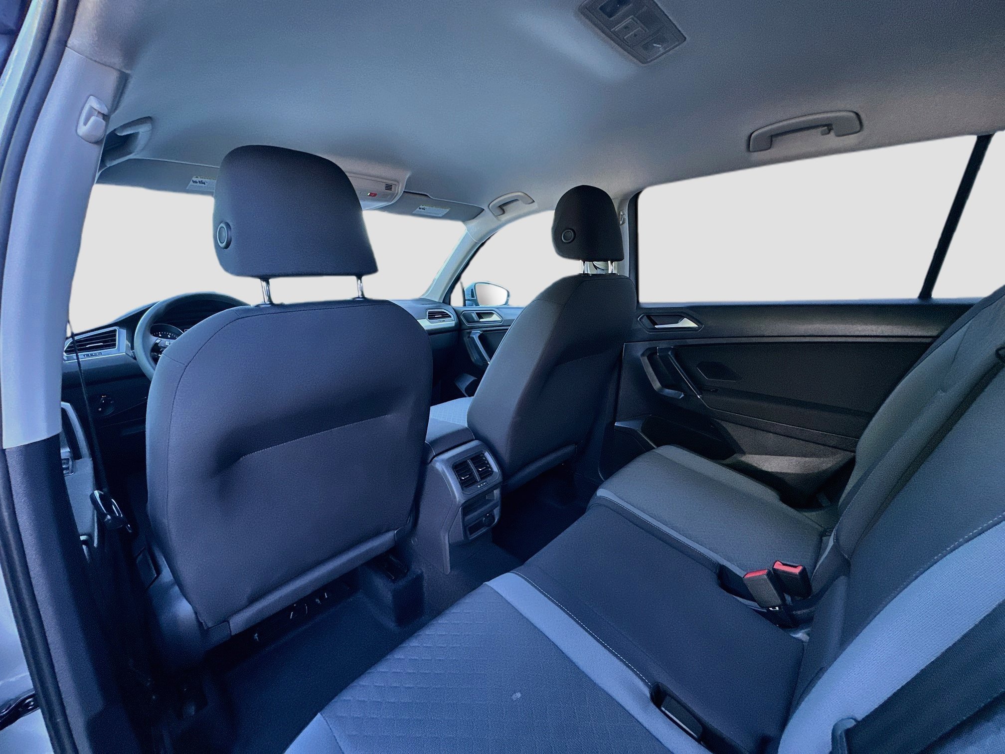 Used 2020 Volkswagen Tiguan S FWD image 22