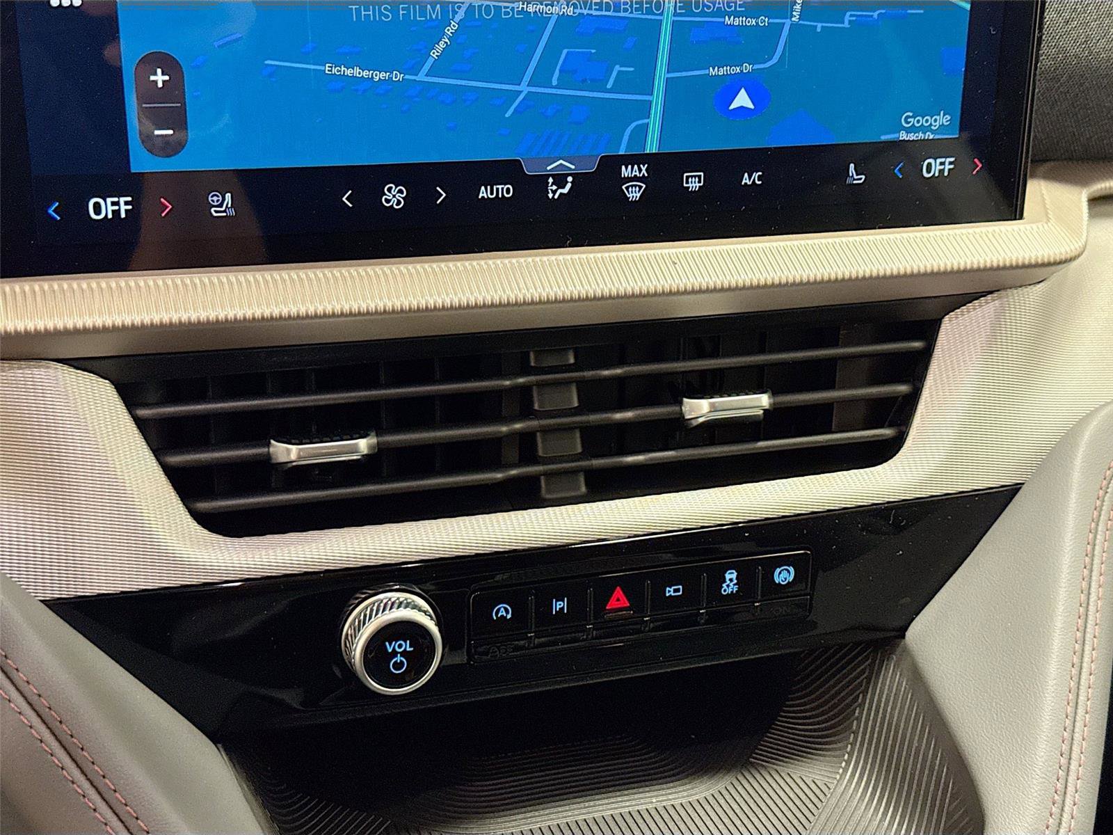 New 2026 Ford Explorer Active w/ Active Comfort Package image 15