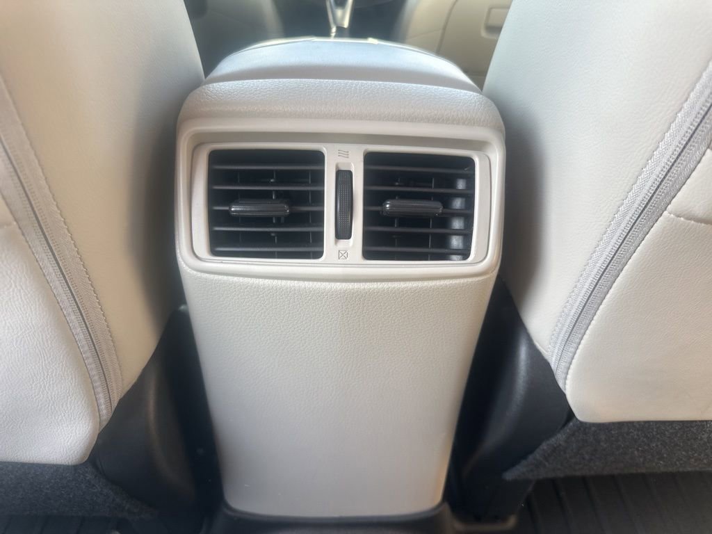 Used 2020 Nissan Rogue Sport SL w/ Premium Package image 18