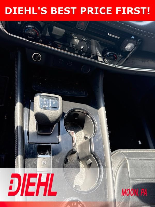 Used 2021 Nissan Rogue SL AWD/4WD image 9