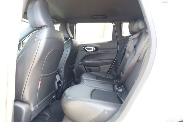 Used 2025 Jeep Compass Trailhawk image 23