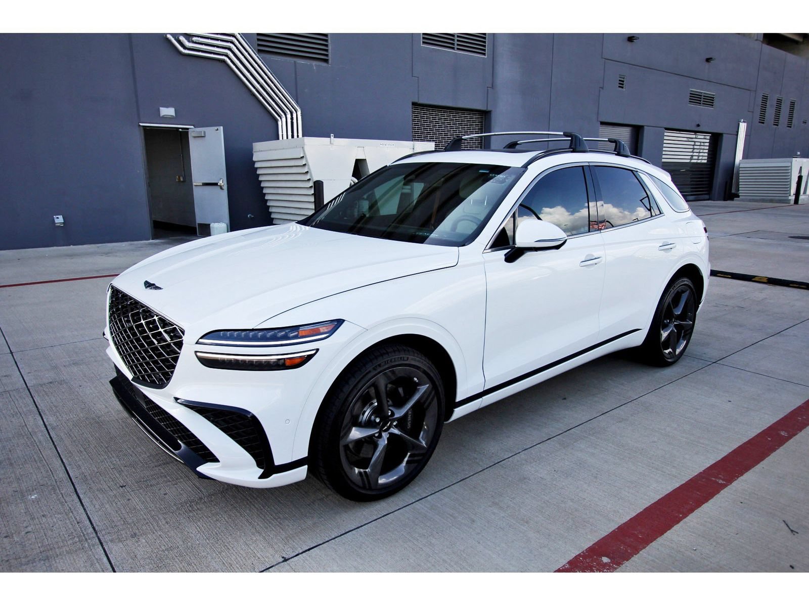 Used 2026 Genesis GV70 3.5T Sport Prestige AWD/4WD image 4