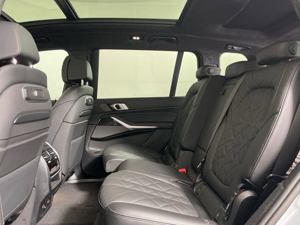 New 2026 BMW X7 xDrive40i AWD/4WD image 31
