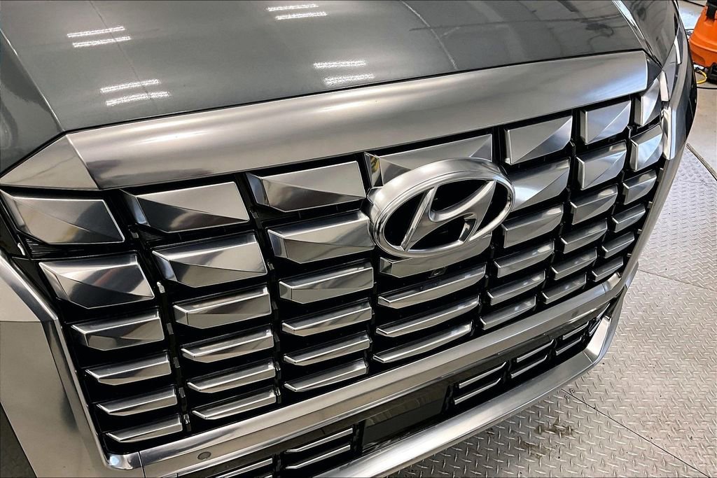 Used 2023 Hyundai Palisade Calligraphy w/ Cargo Package image 30