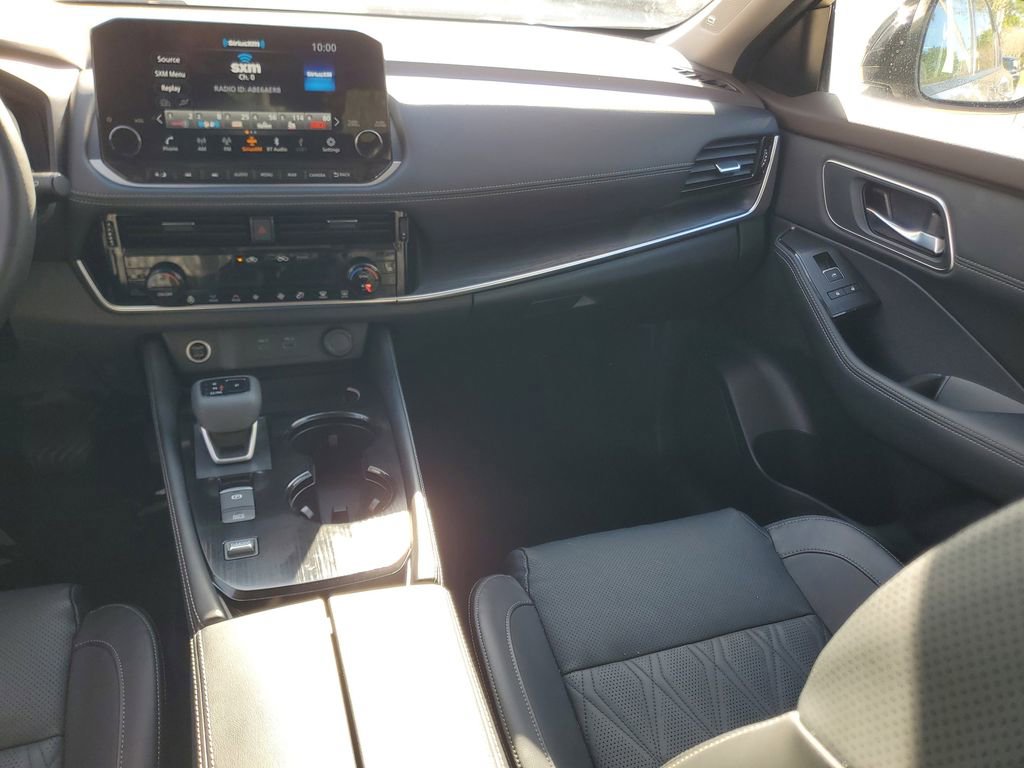 Certified 2023 Nissan Rogue Platinum w/ Platinum Premium Package FWD image 14