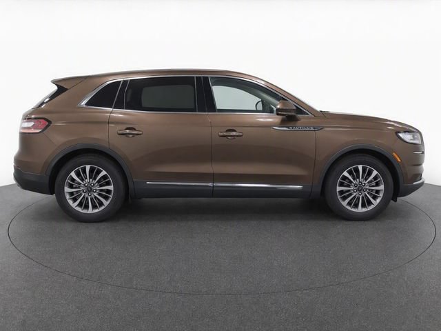 Used 2022 Lincoln Nautilus Reserve AWD/4WD image 8