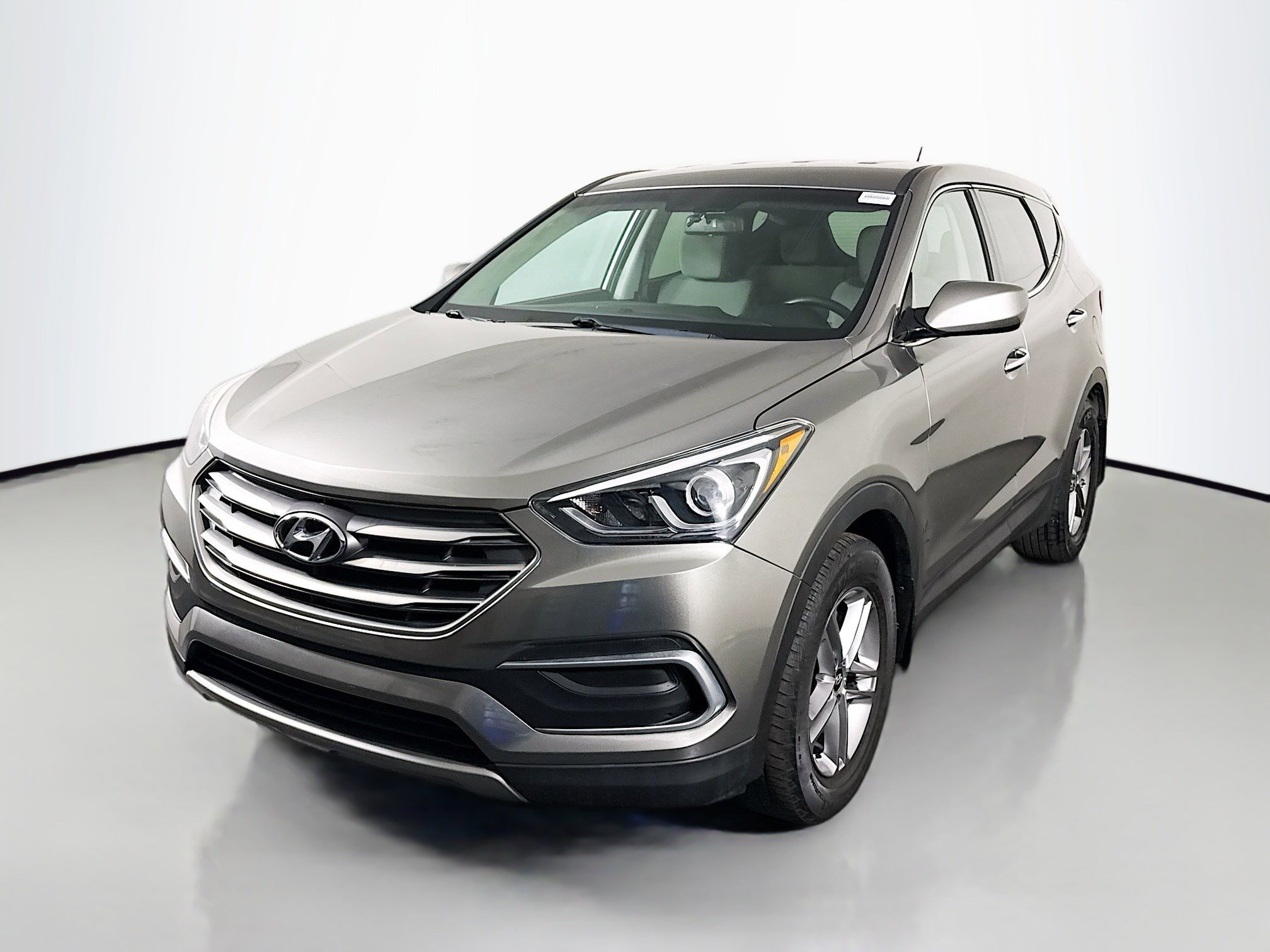 Used 2018 Hyundai Santa Fe Sport image 4