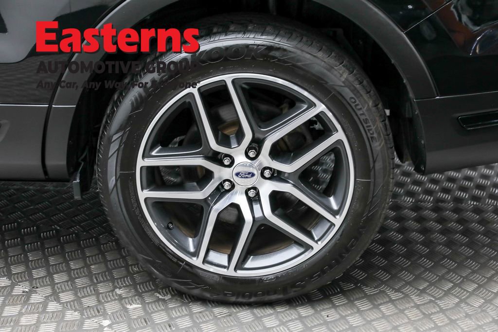 Used 2019 Ford Explorer Sport image 8