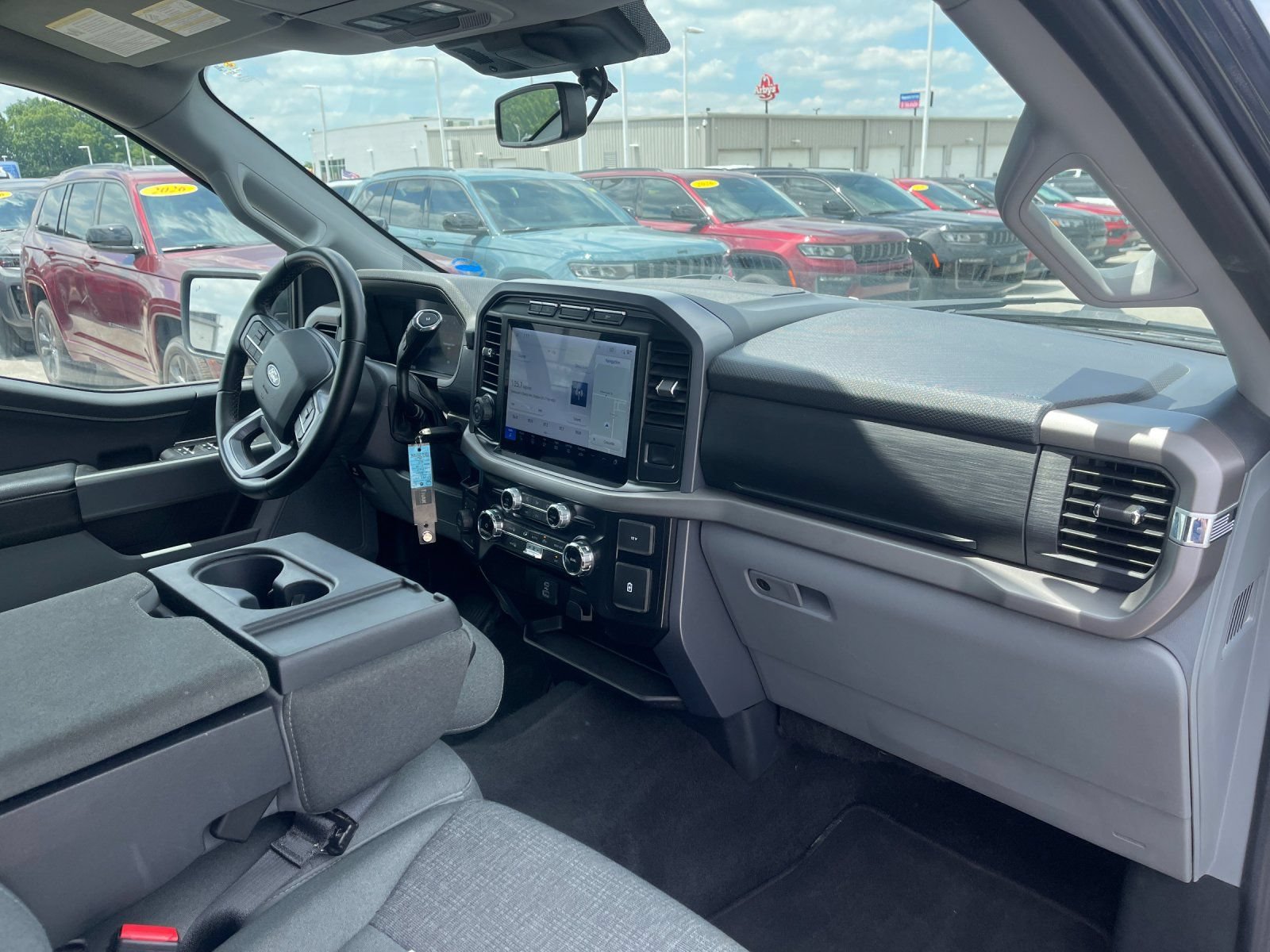 Used 2024 Ford F150 XLT AWD/4WD image 17