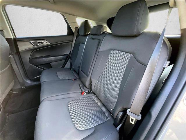 Used 2024 Kia Sportage LX FWD image 28