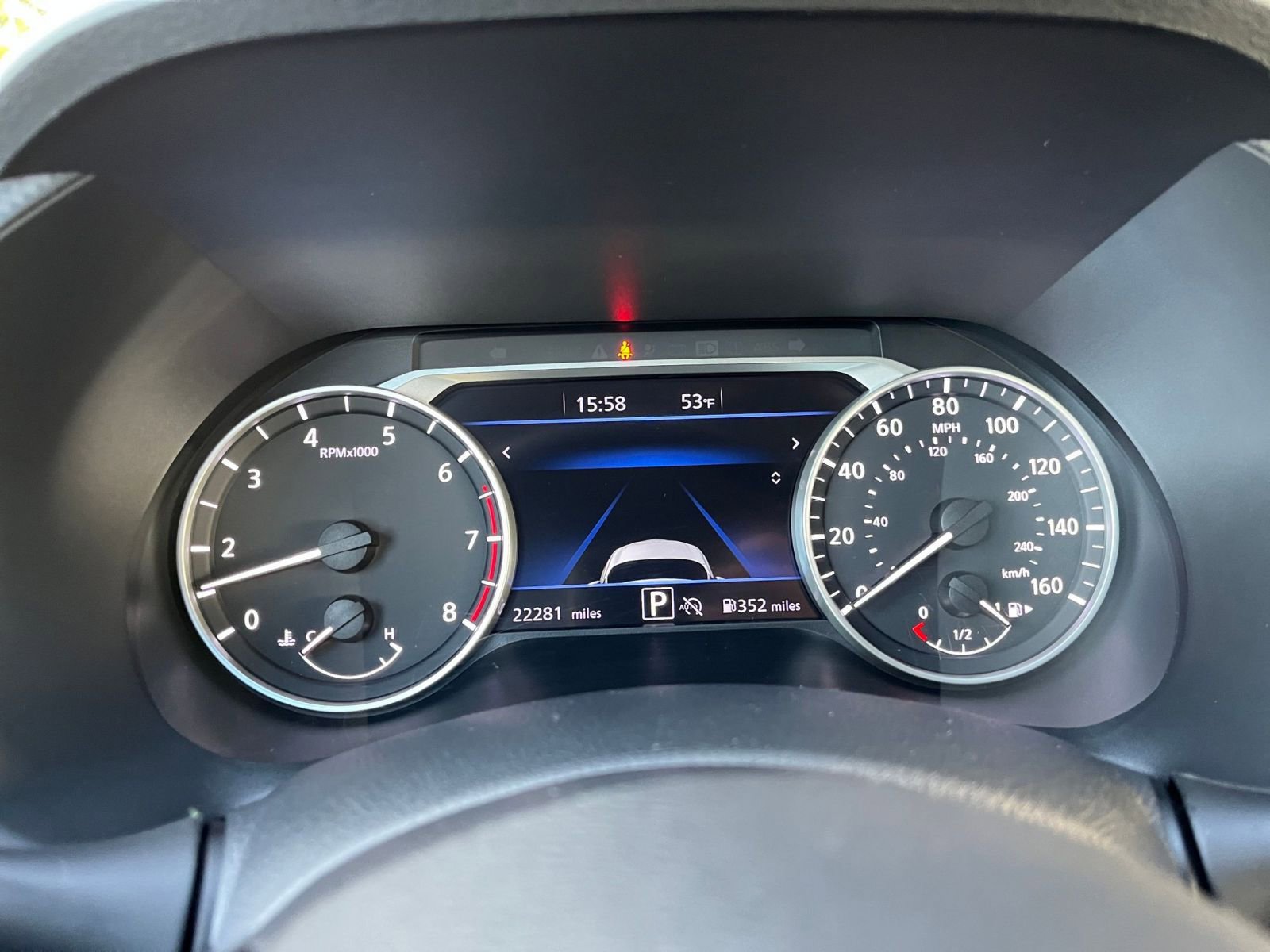 Used 2025 Nissan Sentra SV image 40