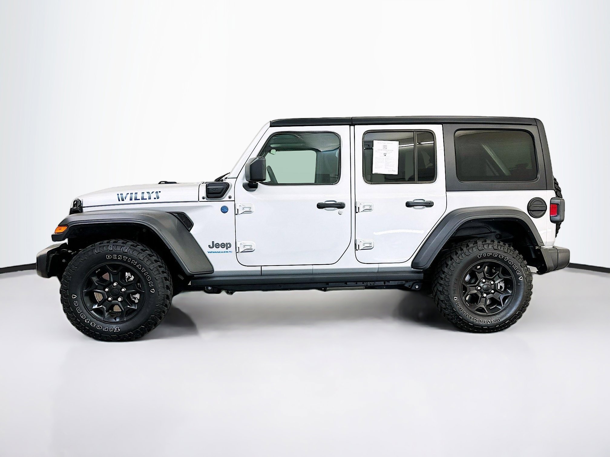 Used 2023 Jeep Wrangler Unlimited w/ Cold Weather Group image 4