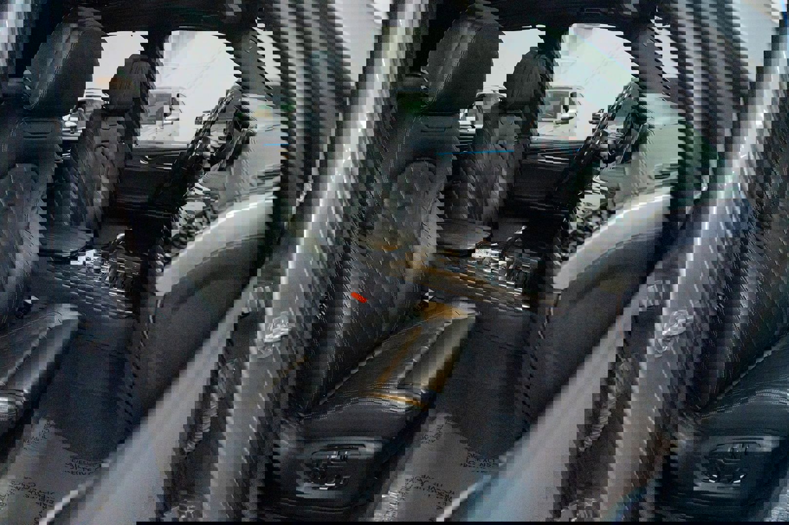 Used 2018 BMW X5 xDrive50i w/ M Sport Package image 38