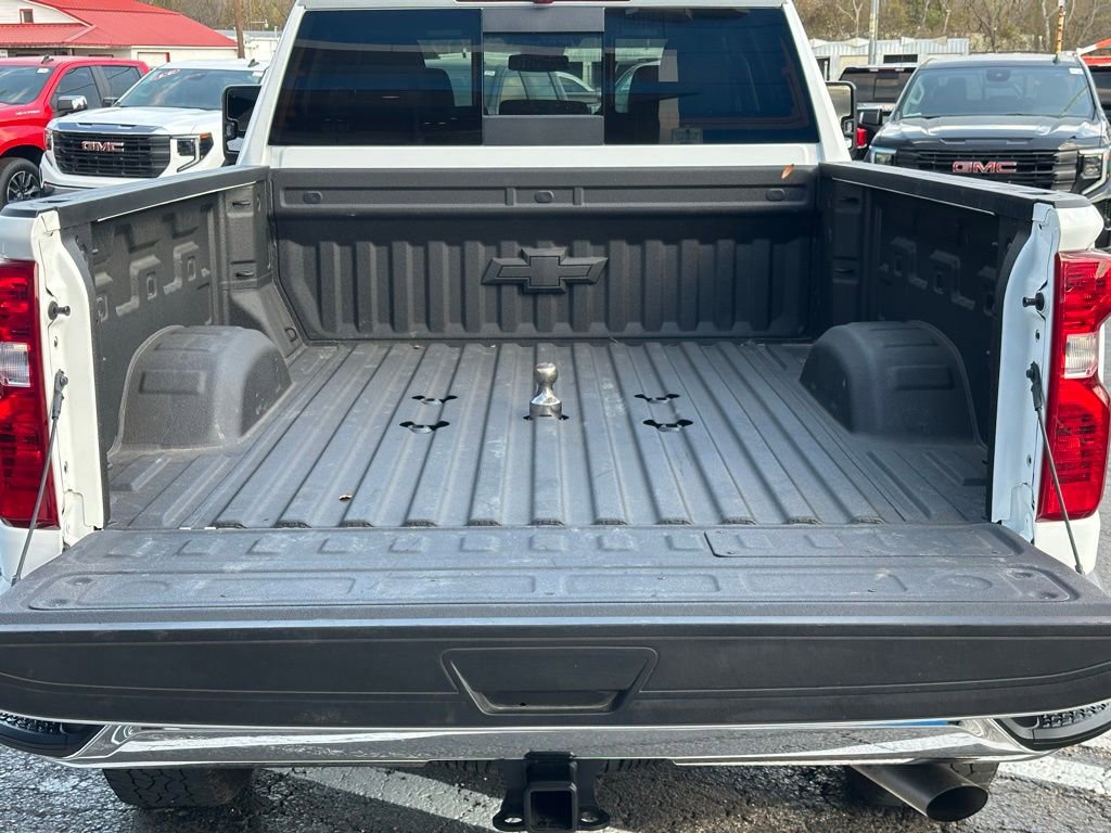 Used 2025 Chevrolet Silverado 2500 LT w/ Safety Package image 6