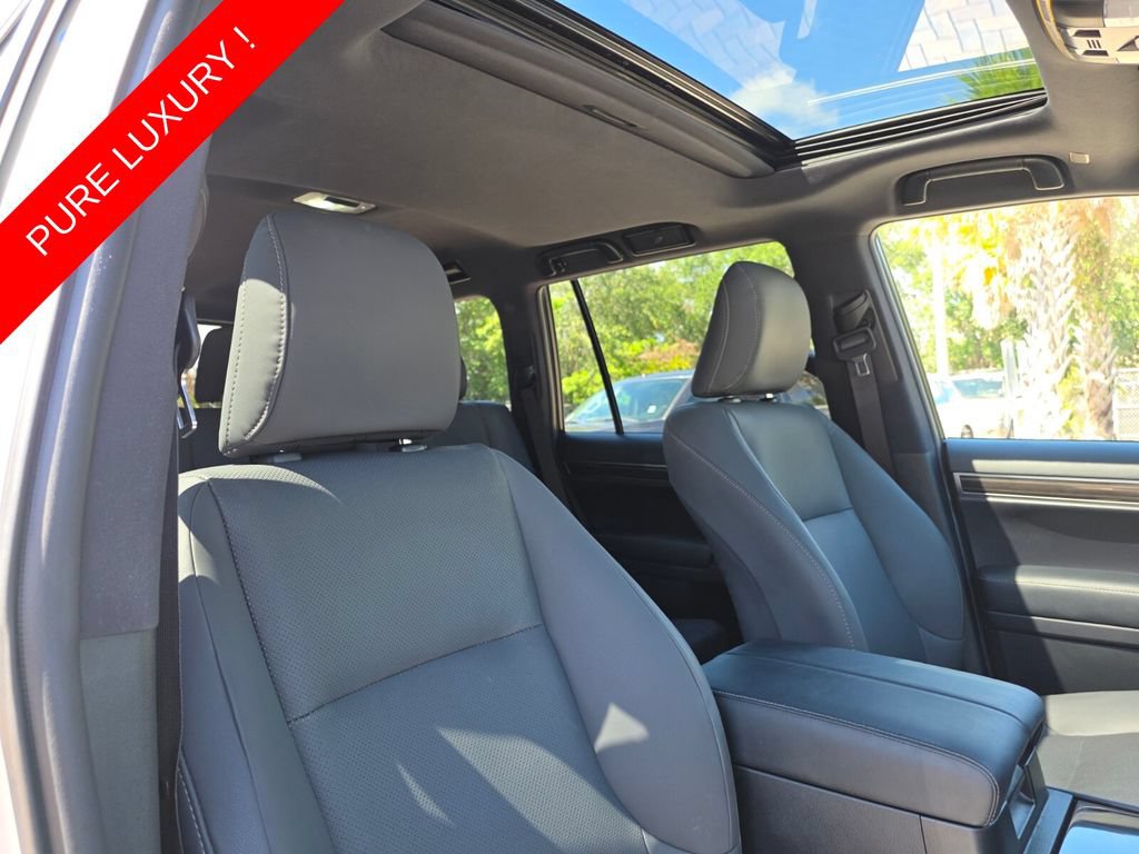 Used 2023 Lexus GX 460 Premium w/ Premium Package AWD/4WD image 15
