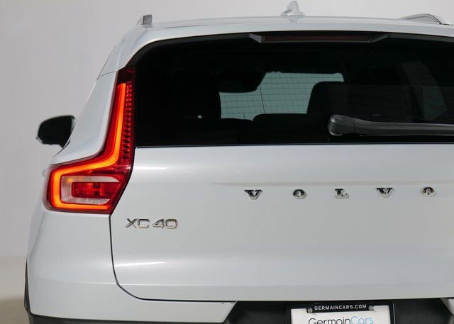 Used 2021 Volvo XC40 T5 Inscription w/ Advanced Package image 29