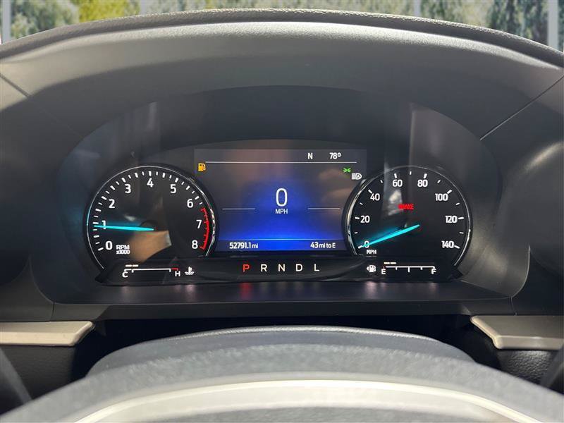 Used 2022 Ford Explorer XLT AWD/4WD image 17