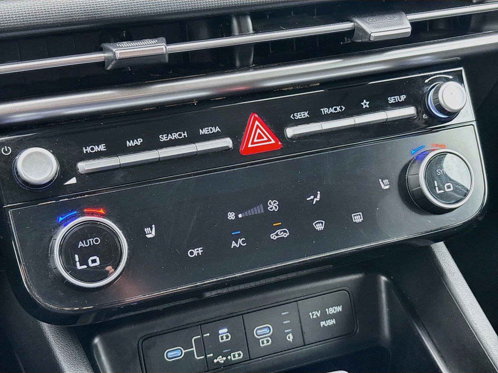 Certified 2025 Hyundai Tucson SEL AWD/4WD image 9