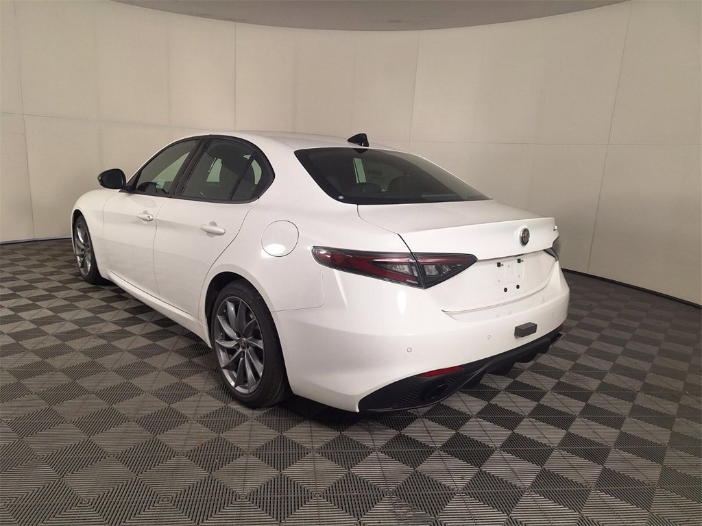 New 2025 Alfa Romeo Giulia image 10