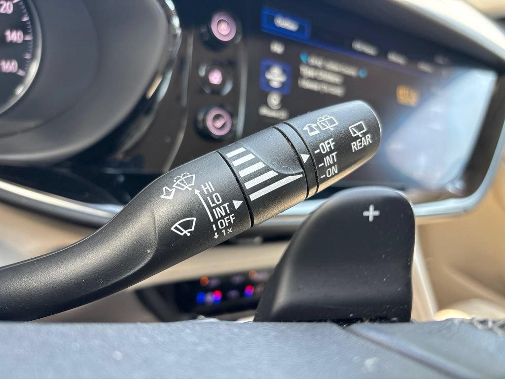 Certified 2022 Buick Envision Avenir w/ Premium Seat Package FWD image 27