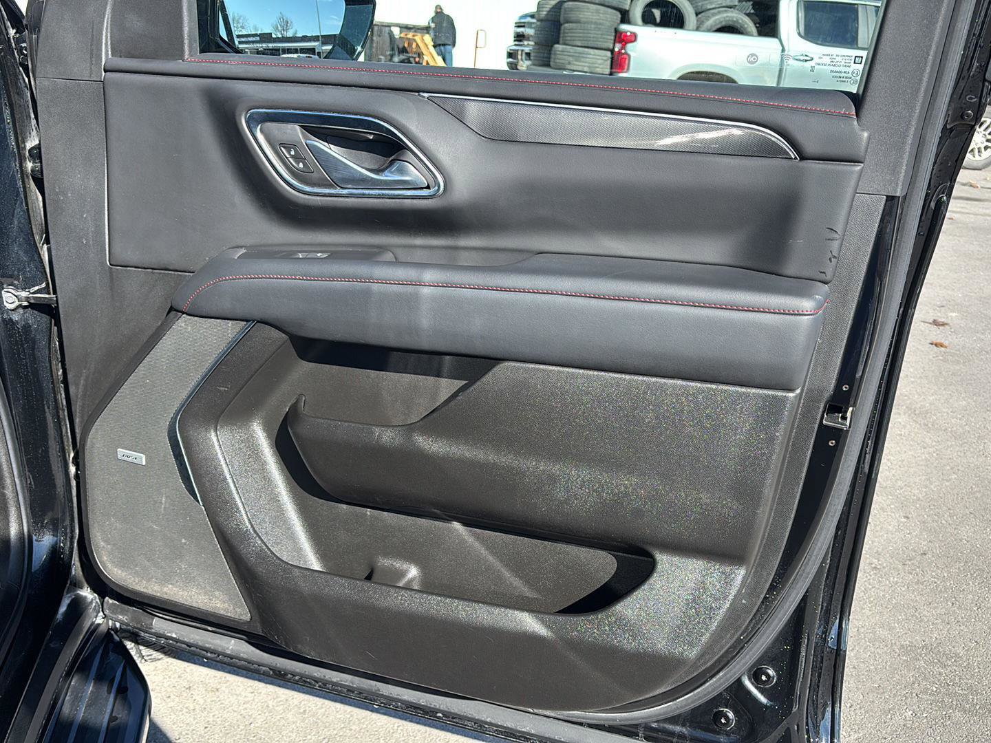 Used 2024 Chevrolet Tahoe RST w/ Luxury Package image 25