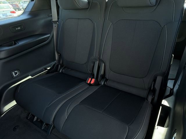 New 2026 Jeep Grand Cherokee L Laredo AWD/4WD image 20